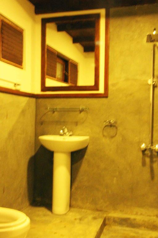 Rowinrich Cottages Ella Luaran gambar