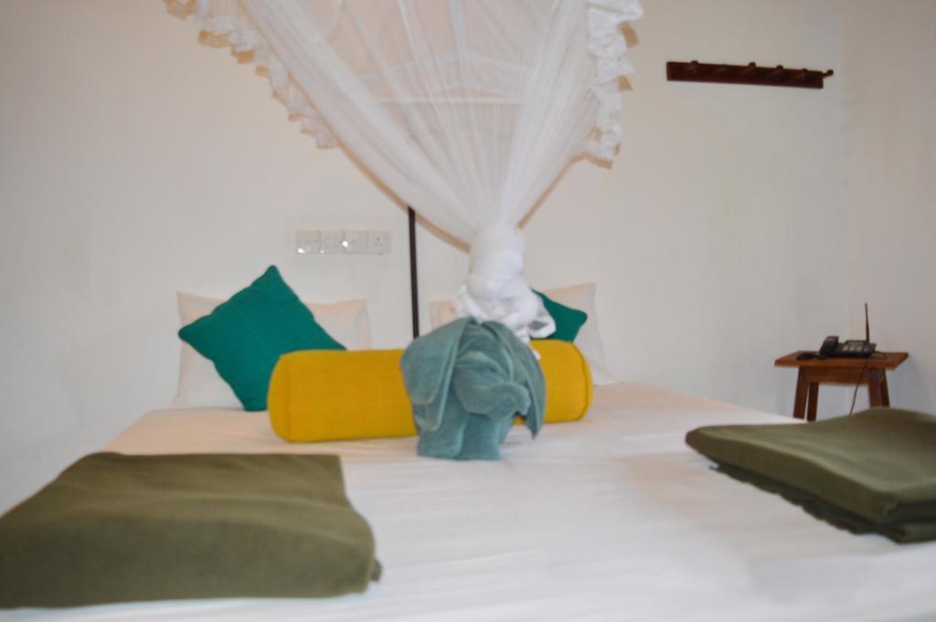 Rowinrich Cottages Ella Luaran gambar