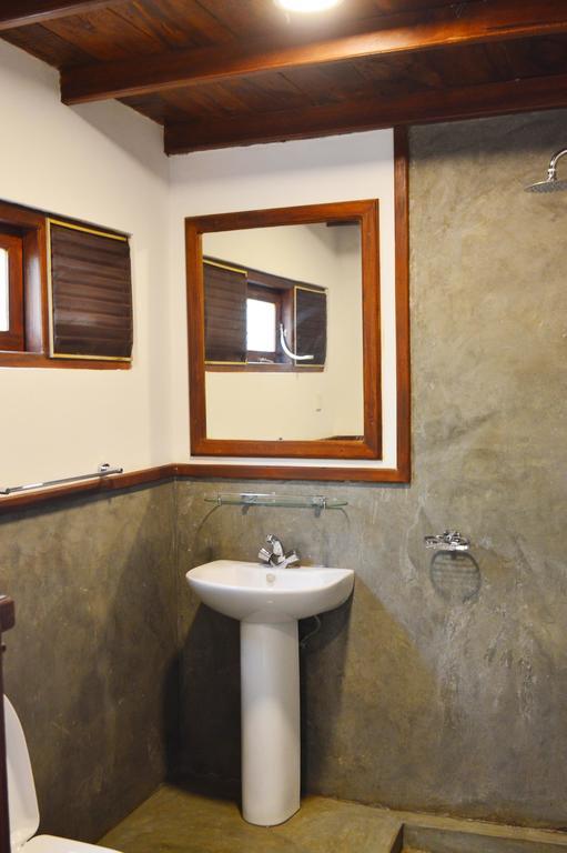 Rowinrich Cottages Ella Luaran gambar