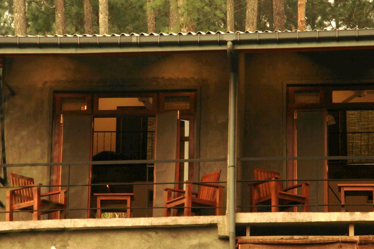 Rowinrich Cottages Ella Luaran gambar